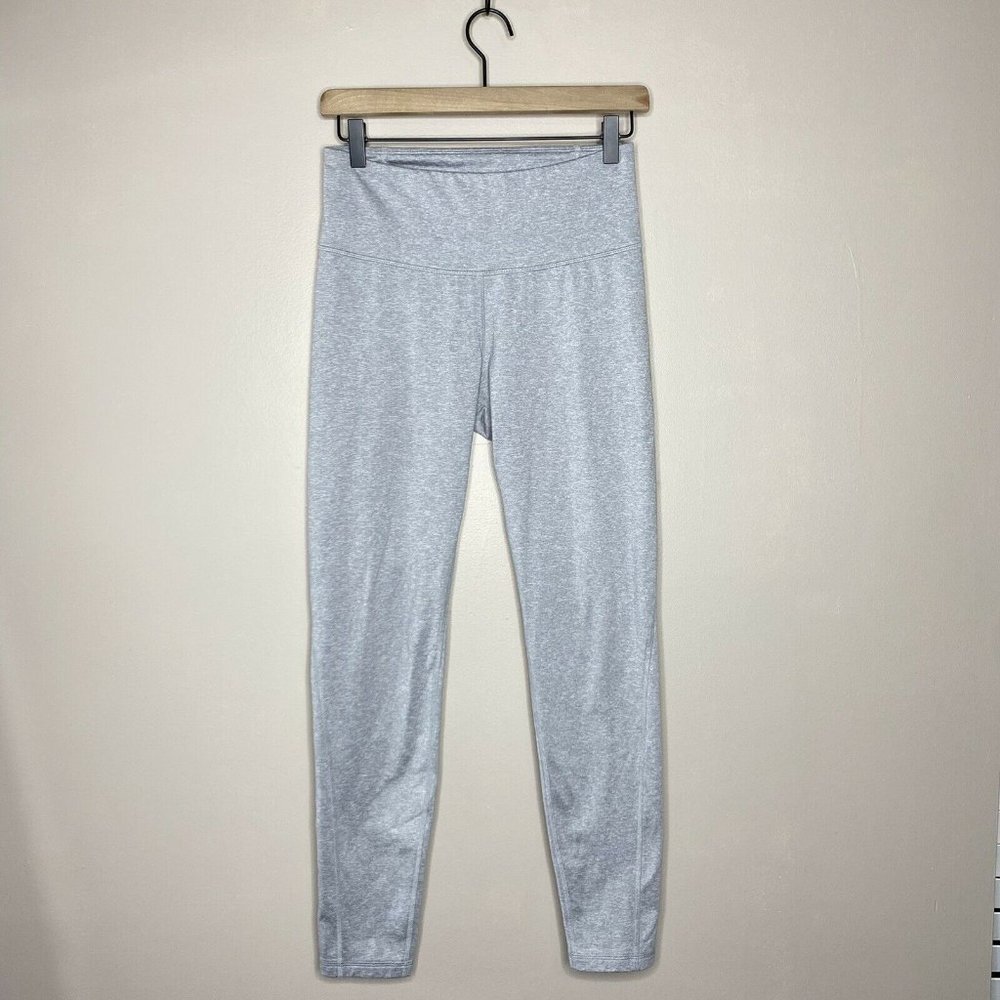 Old Navy Women's Size M Active Go-Dry High Rise Soft Tech Leggings in Light Grey